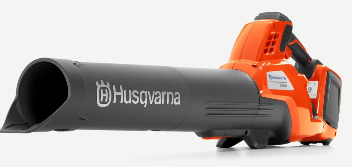 Husqvarna 230iB s akumulátorem a nabíječkou