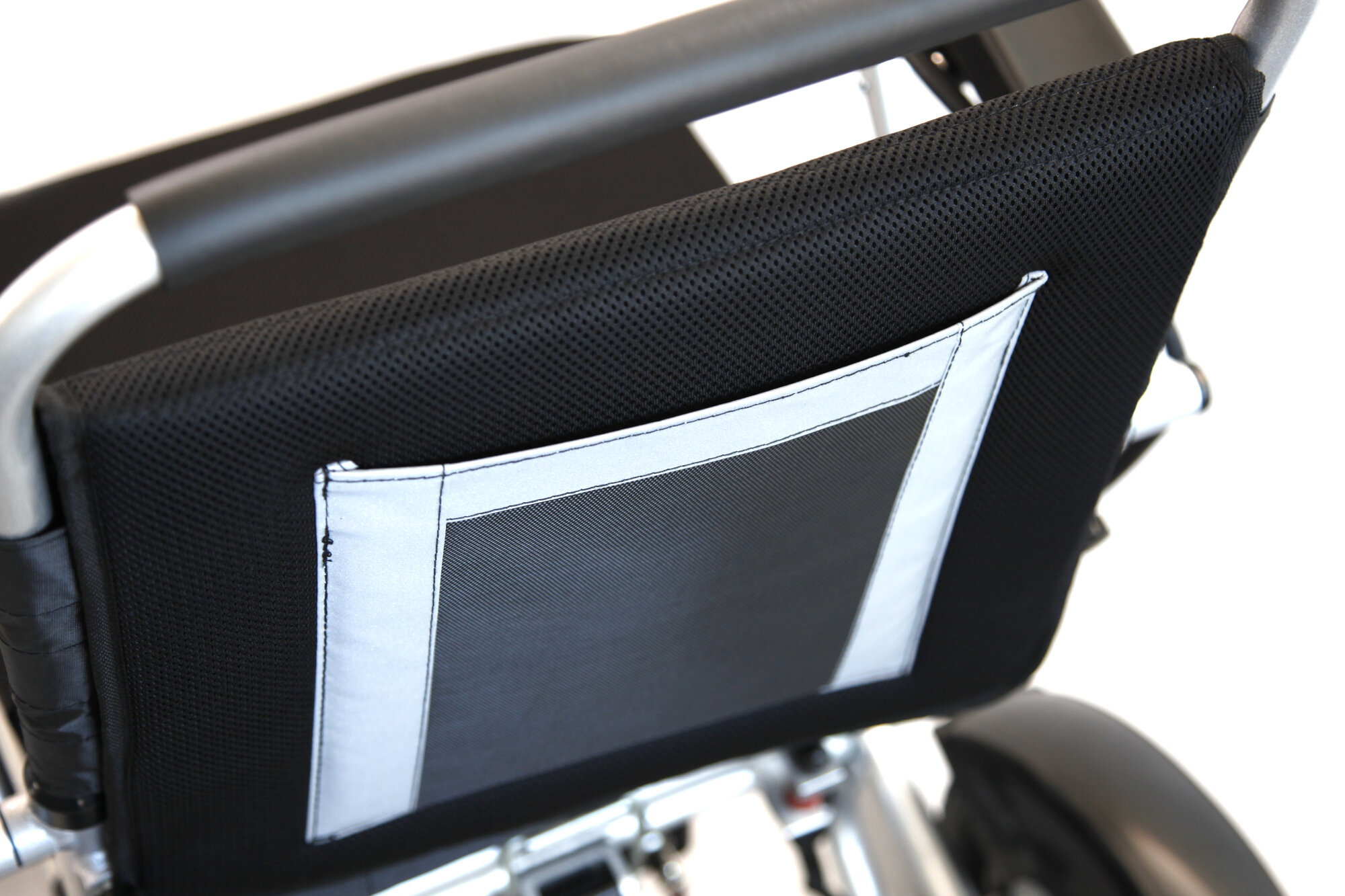 Elektrický snadno skladný invalidní vozík SELVO i4500