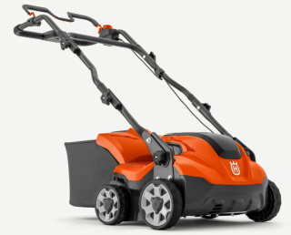 HUSQVARNA S 138i s akumulátorem a nabíječkou