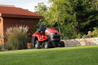 Zahradní traktor W2979